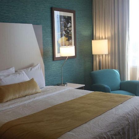 Illinois Beach Resort & Conf. Center; Best Western Premier Collection Zion 외부 사진