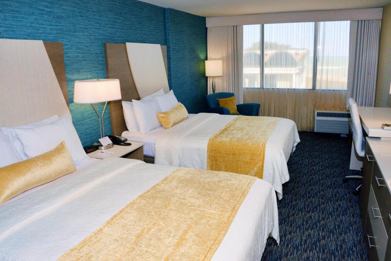 Illinois Beach Resort & Conf. Center; Best Western Premier Collection Zion 외부 사진