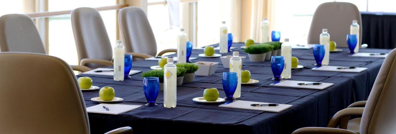 Illinois Beach Resort & Conf. Center; Best Western Premier Collection Zion 외부 사진
