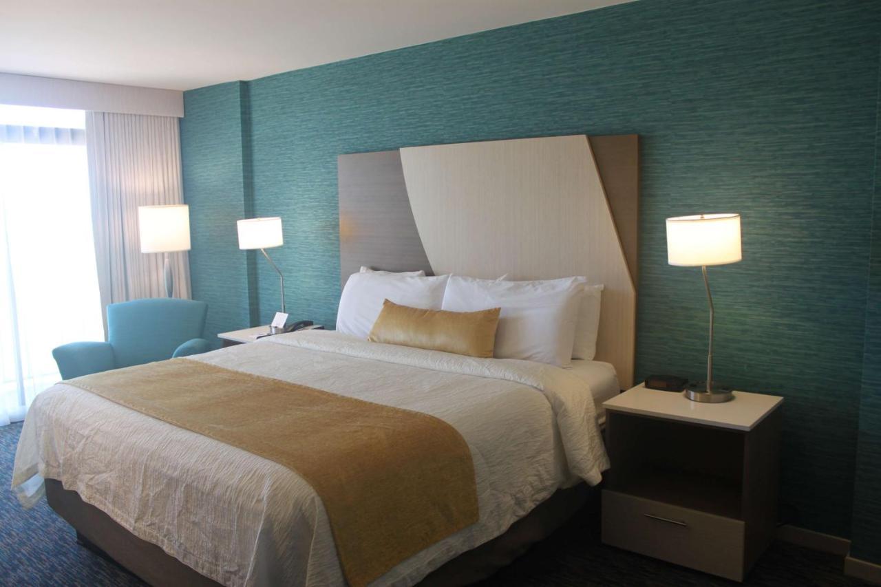 Illinois Beach Resort & Conf. Center; Best Western Premier Collection Zion 외부 사진