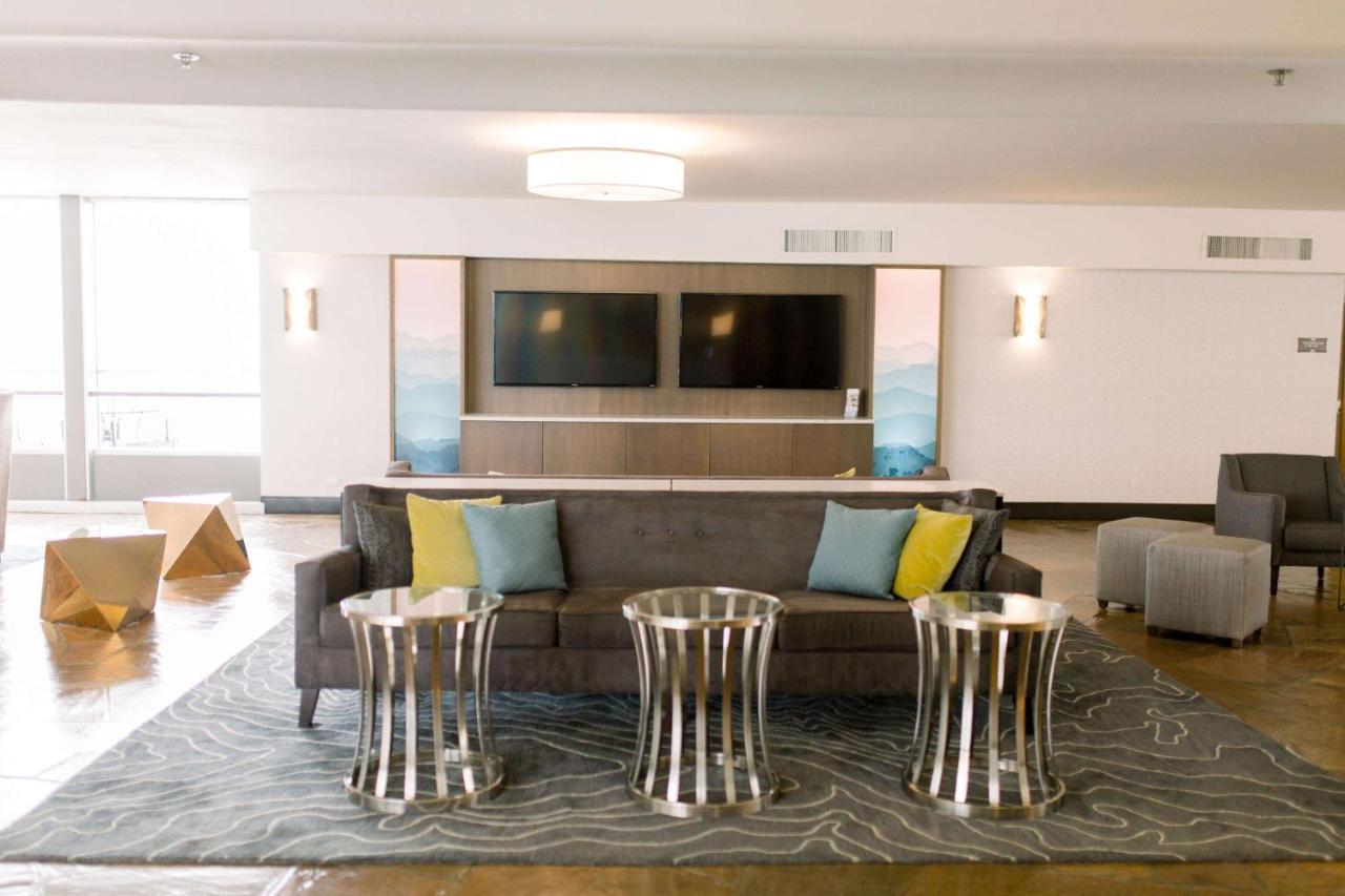 Illinois Beach Resort & Conf. Center; Best Western Premier Collection Zion 외부 사진